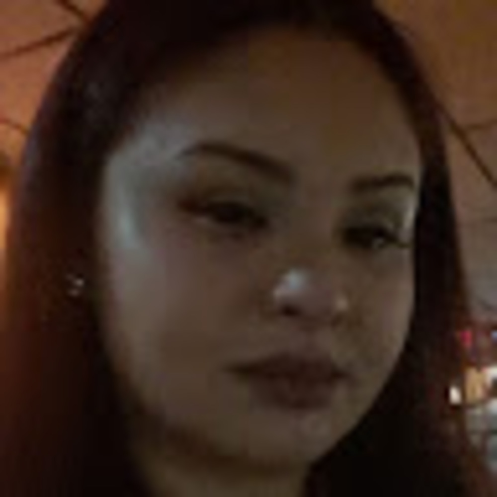 Meet your Posher, Amina